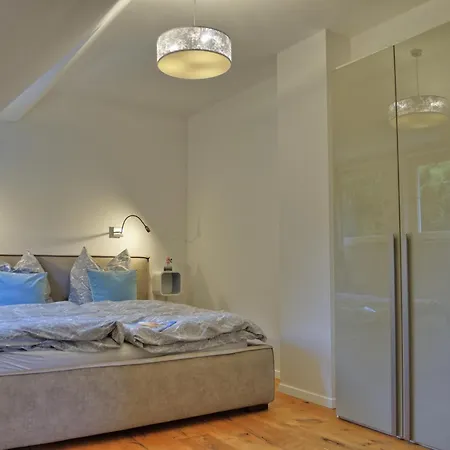 度假居 Rheinvilla Weitblick 博帕德