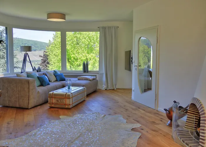 Rheinvilla Weitblick 度假居 博帕德